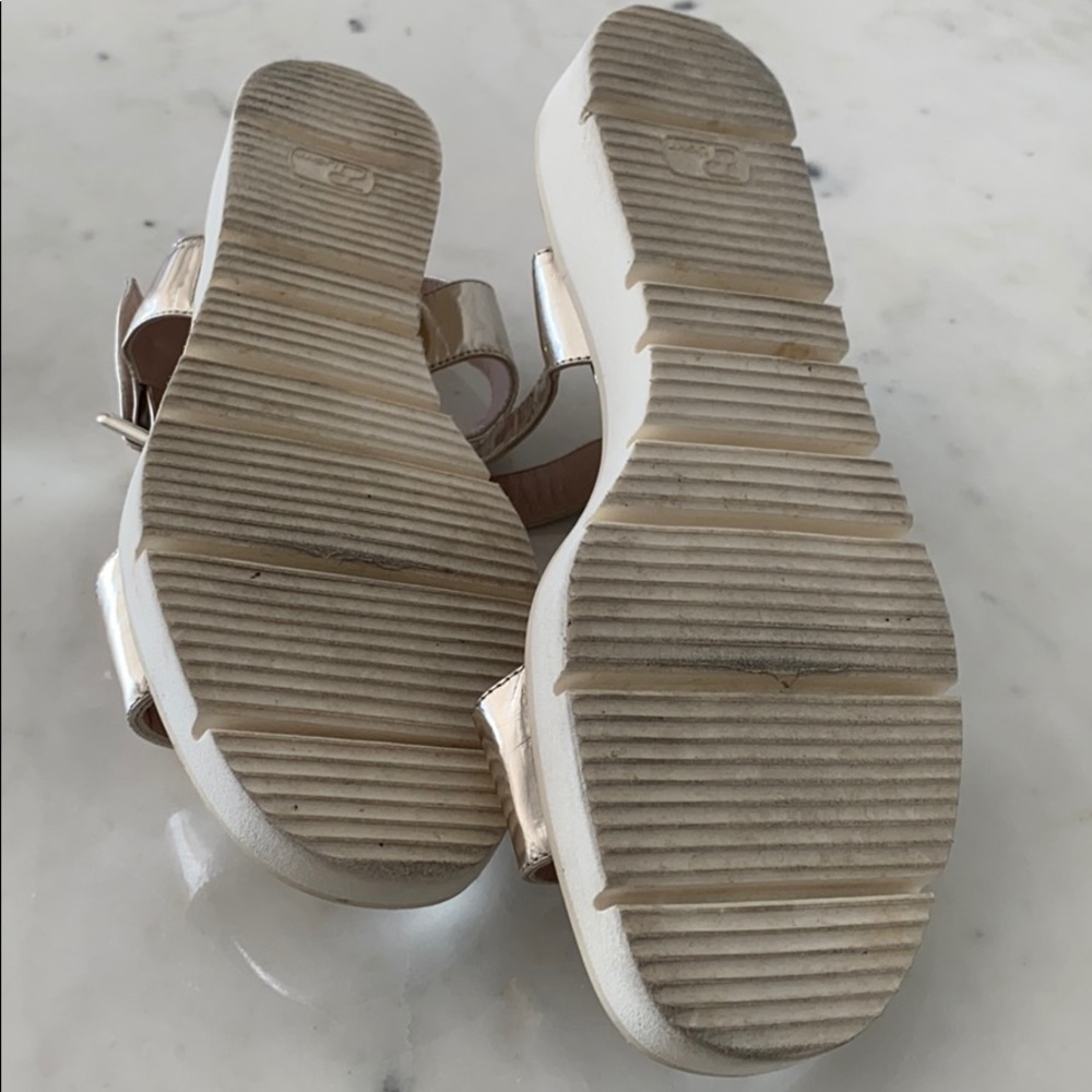 Sandals - Picture 6 of 8